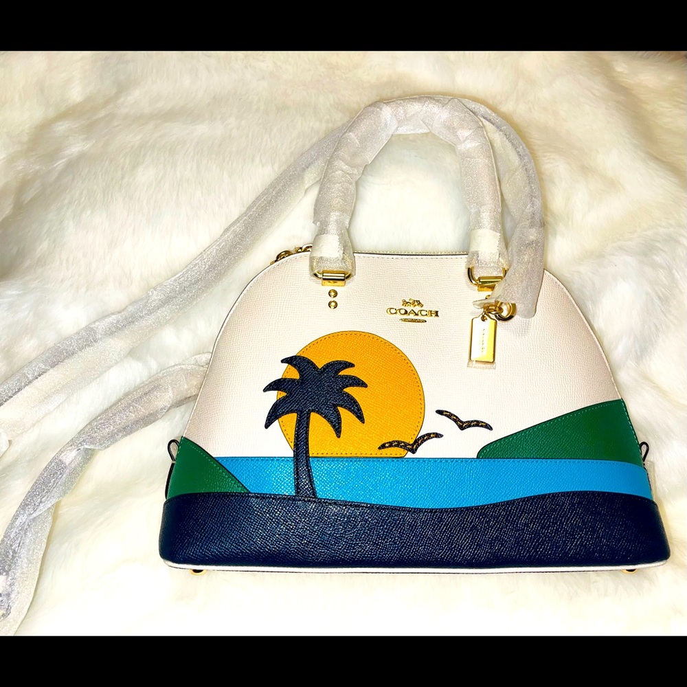Coach. NWT. Sunset Katy Bag